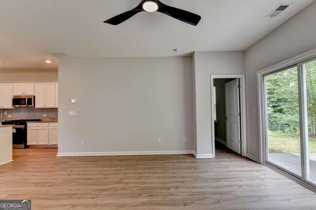 Building Photo - 175 Grey Falcon Ave