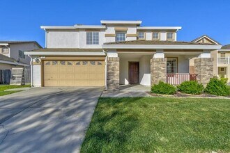 Building Photo - 4 bd 3 bth in Quiet Natomas Neighborhood
