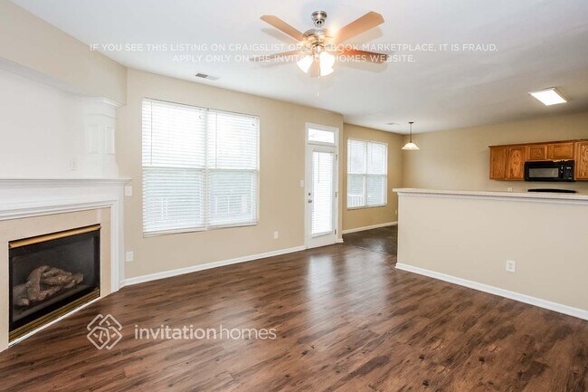 Building Photo - 3000 Moonstone Ln