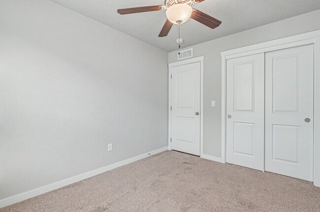 Building Photo - 19361 Kiowa Crk Wy