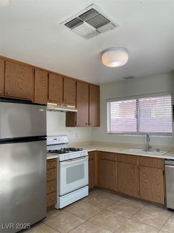 Building Photo - 8309 Palmada Dr