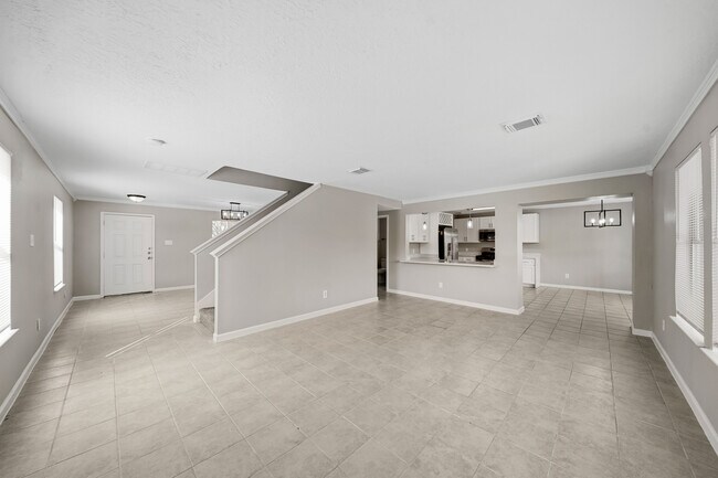 Building Photo - 21619 Knightsbrook Ln