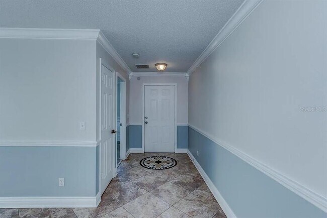 Building Photo - 126 Walnut Crest Run