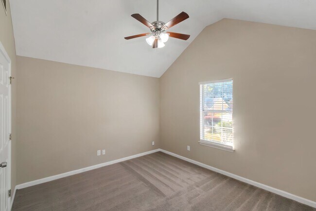 Building Photo - Charming 3BR/2BA Ranch Home in Stockbridge!