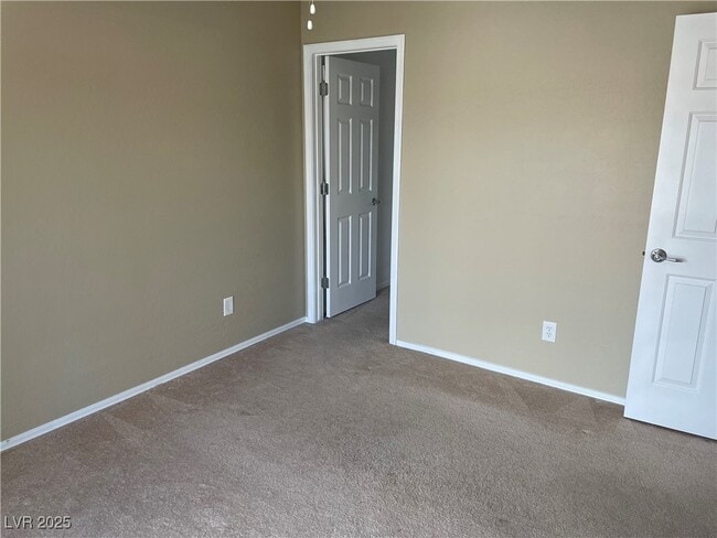 Building Photo - 10721 Arusha Ave