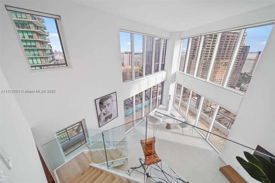 Primary Photo - 60 SW 13th St