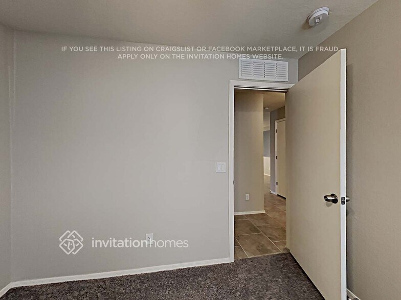 Building Photo - 3127 W Alta Vista Rd