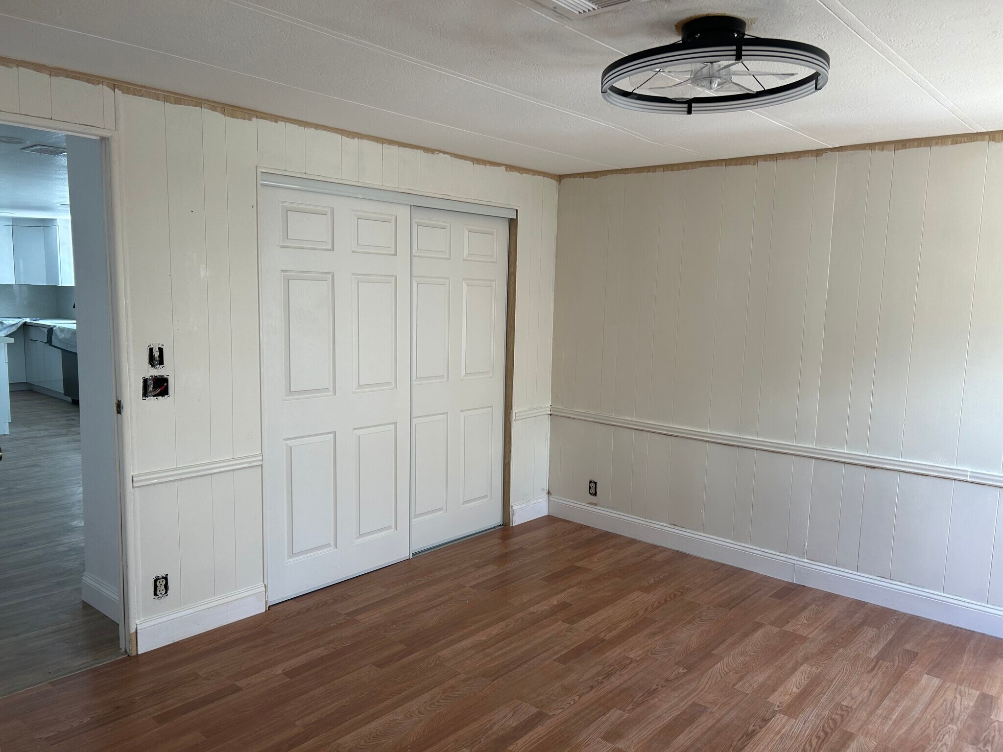 Building Photo - 320 Little Miss Muffett Ln