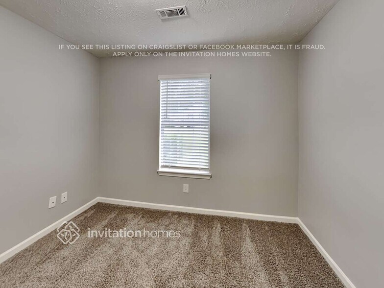 Building Photo - 128 Goldleaf Dr
