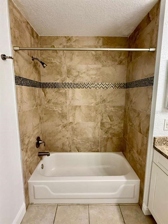 Building Photo - 7630 Pissarro Dr