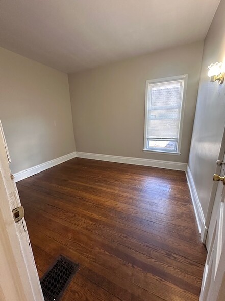 Building Photo - 1096 Elmwood Ave