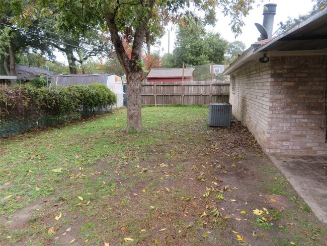 Building Photo - 9630 Truscon Dr