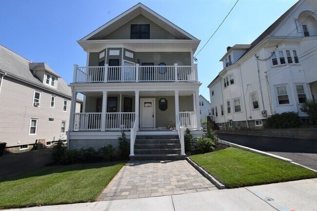 Building Photo - 145-147 Spruce St