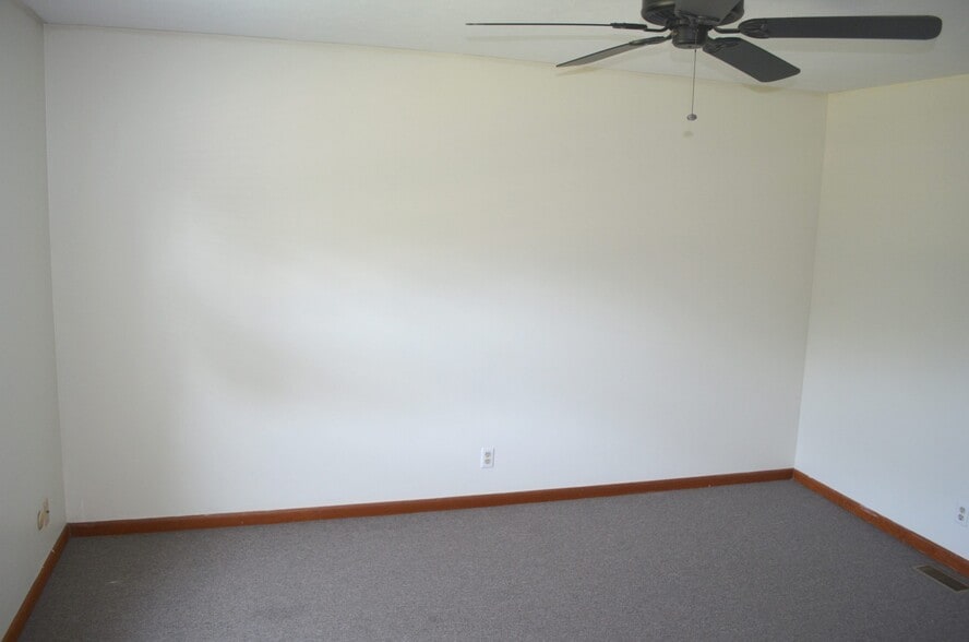 Building Photo - 6300 Ervin Rd