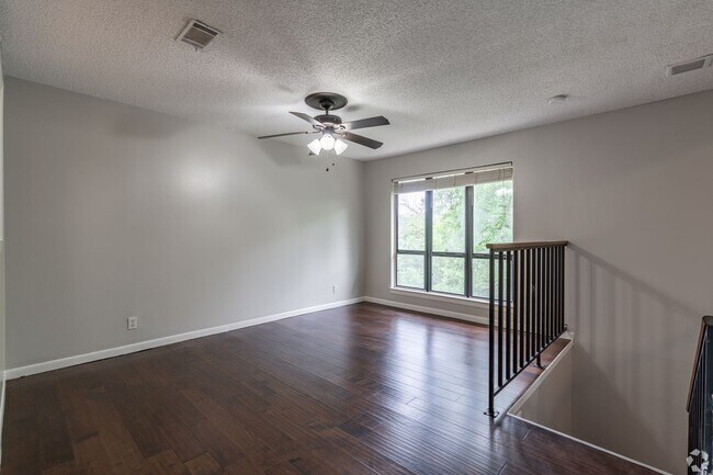 Interior Photo - Stewart