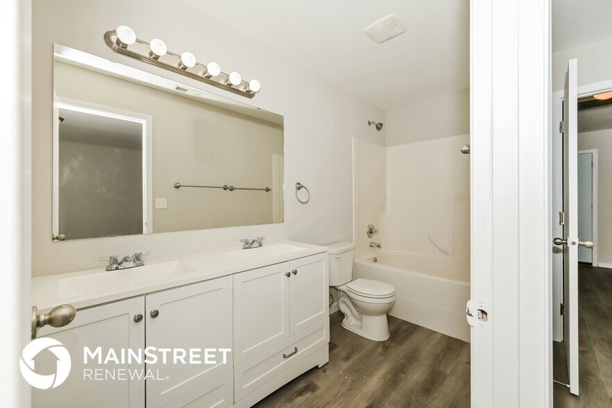 Building Photo - 2007 179th St Ct E