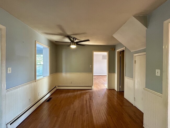 Building Photo - 845 Kennedy Ave