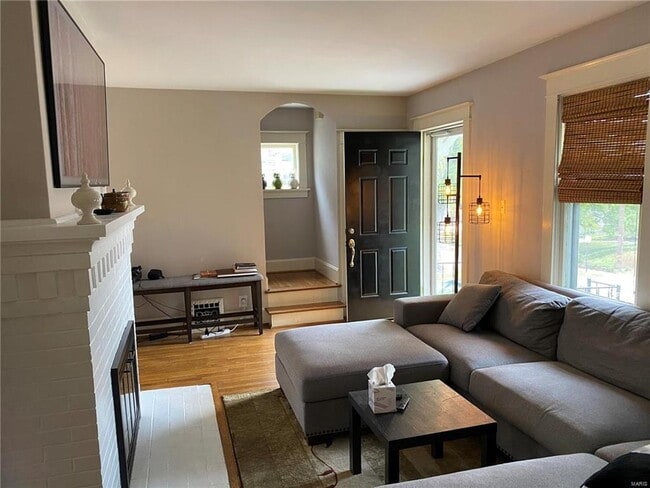 Building Photo - 743 Clark Ave