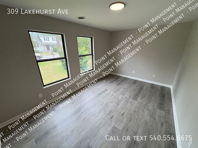 Building Photo - 309 Lakehurst Ave