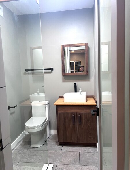 Building Photo - 3547 E Green St