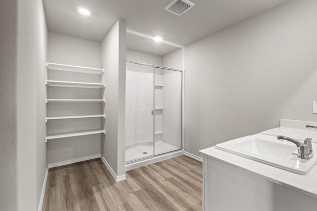 Building Photo - 16425 Rosella Ln