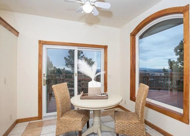 Building Photo - Private 19-Acre Retreat Minutes from Billings & Laurel