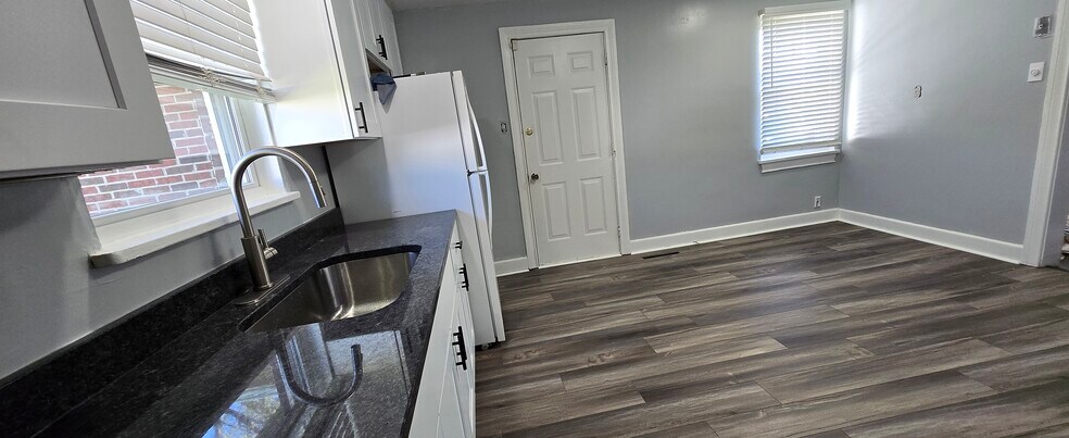 New flooring - 818 Coolidge St