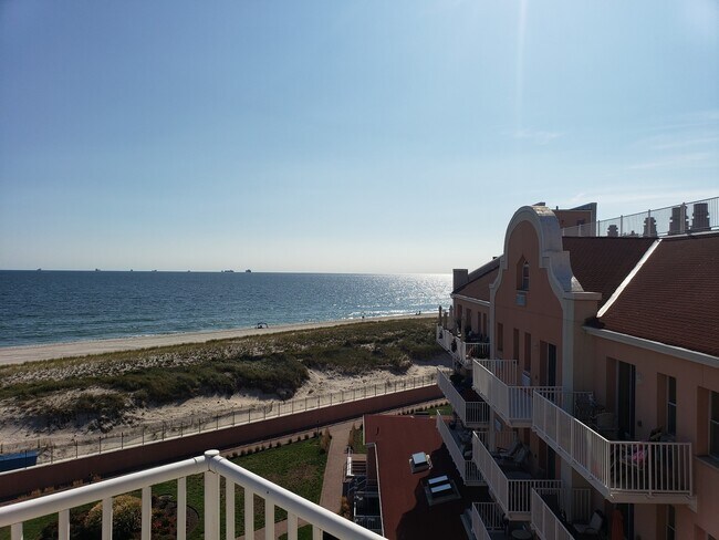 Building Photo - 2 Richmond Rd