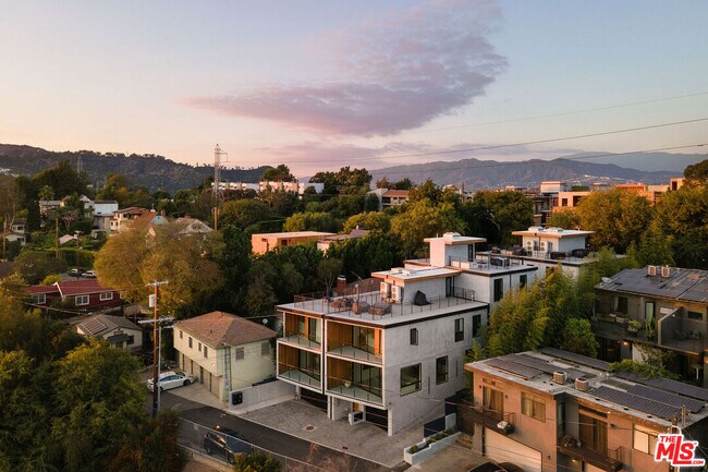 Building Photo - 2915 Avenel Terrace