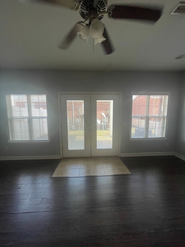 Building Photo - Eagle Landing Subdivision - Hardwood Flooring!  1/2 Off 1st Month Rent w/12 Month Lease.