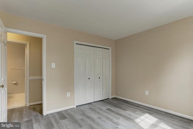 Building Photo - 10107 Galsworthy Pl