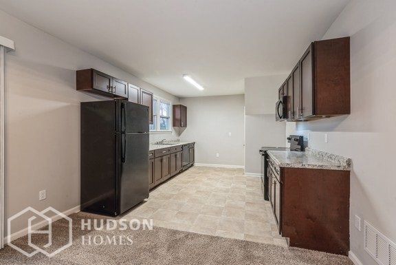 Building Photo - 606 Boxwood Rd