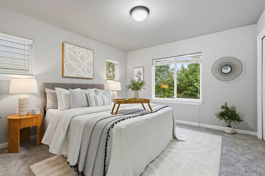 Building Photo - 12325 NE 86th Way