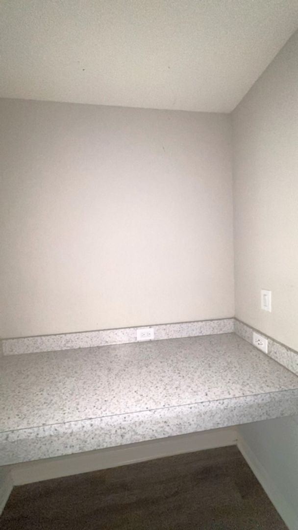 Building Photo - 188 Foxtail Loop