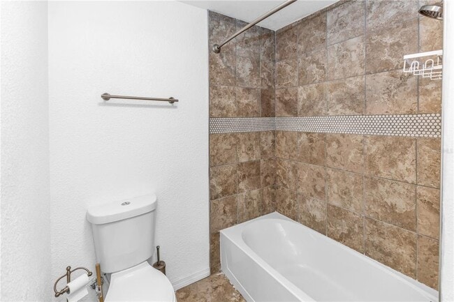 Building Photo - 8315 Village Green Rd