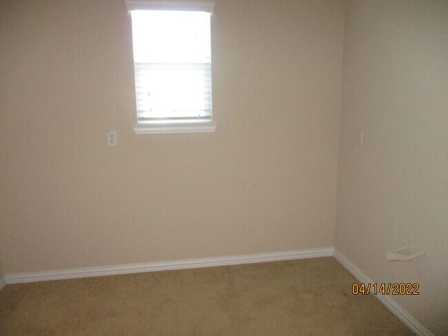 Building Photo - 2505 Mesa Glen Dr
