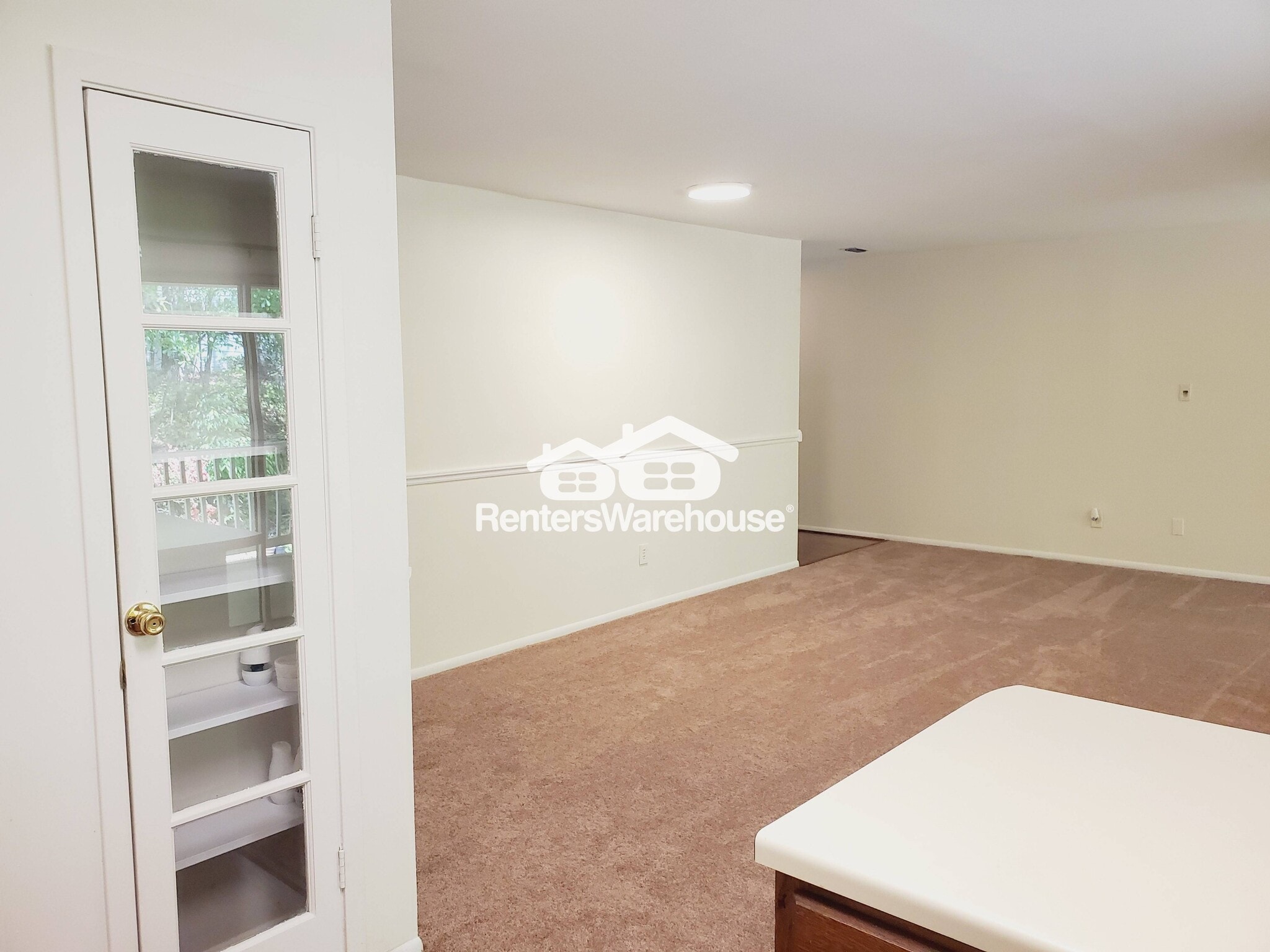 Building Photo - 14 Springhedge Ct St