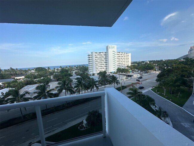 Building Photo - 2841 N Ocean Blvd