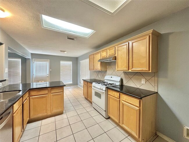 Building Photo - 7423 Bannon Field Ln