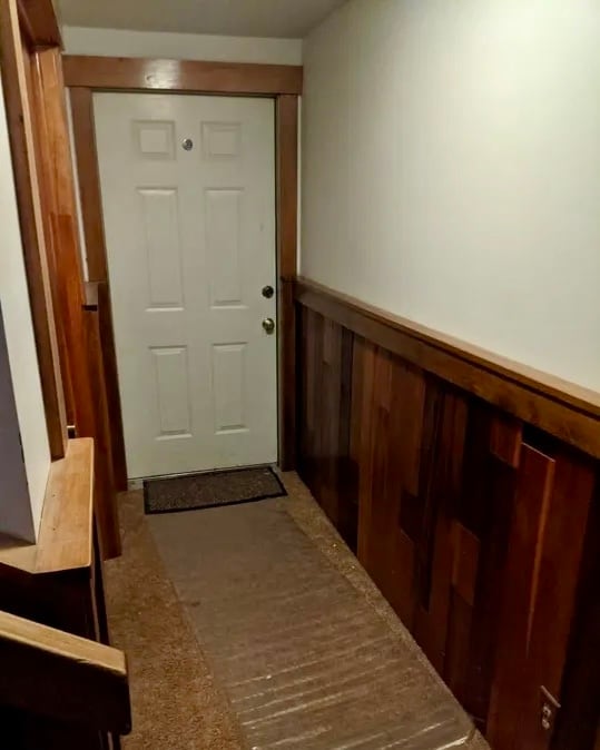 Building Photo - 622 S 6th Ave