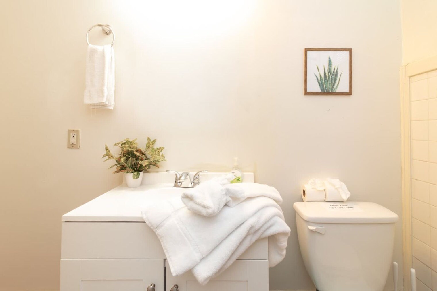 Building Photo - 2217 13th St