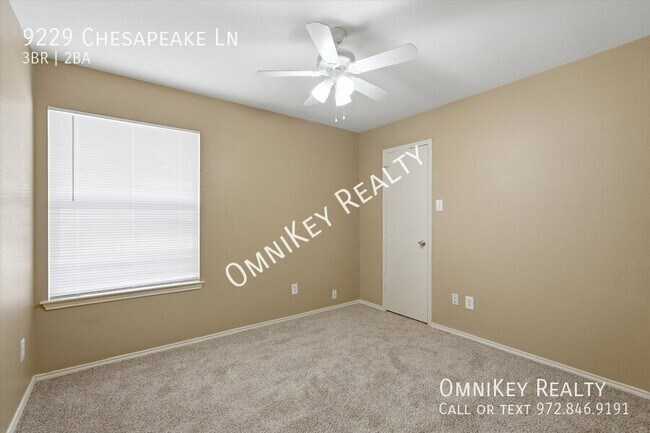 Building Photo - 9229 Chesapeake Ln