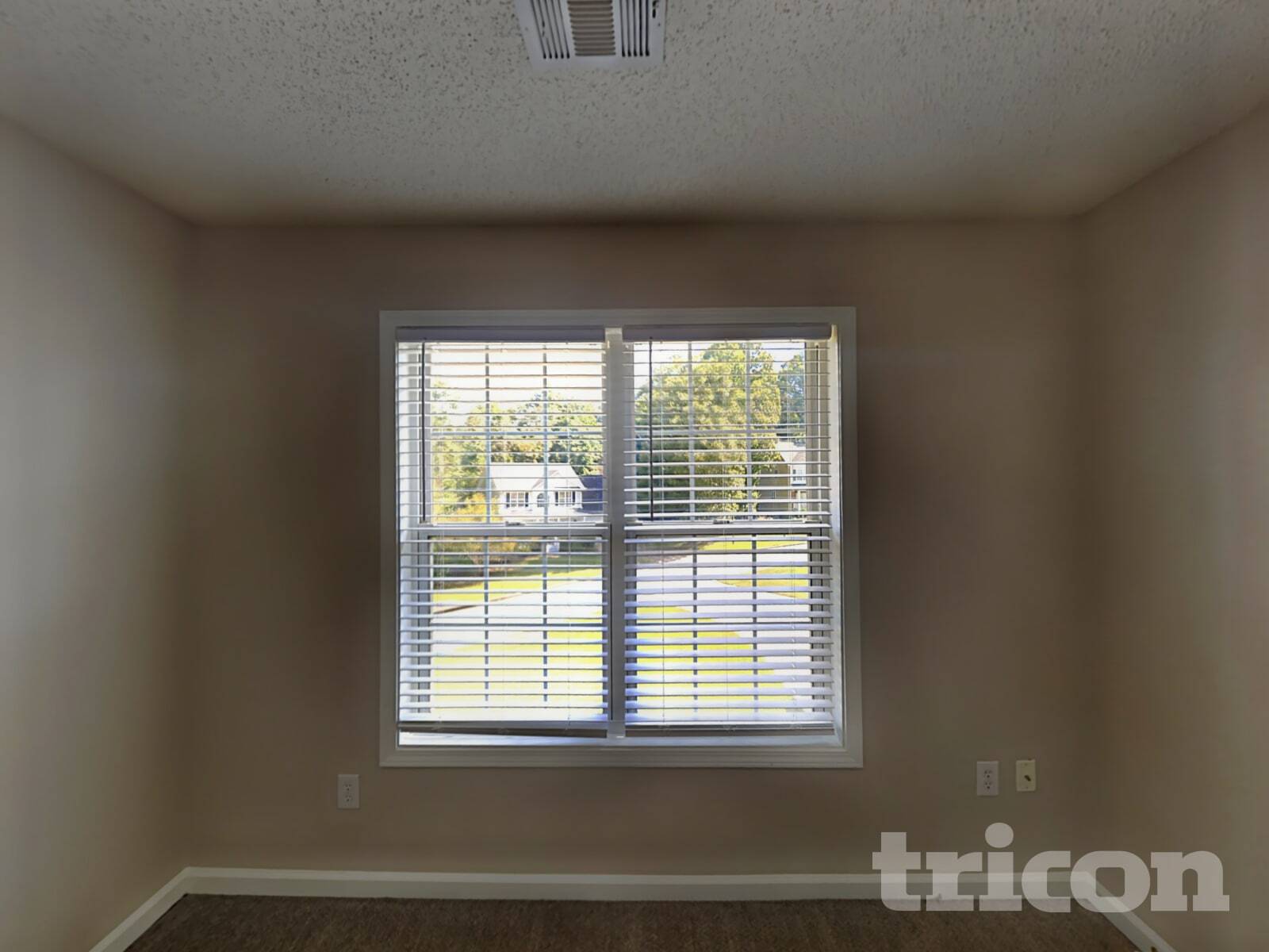 Building Photo - 232 Hillcrest Dr