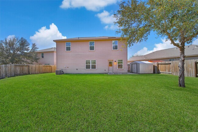 Building Photo - 305 Crooked Pine Court