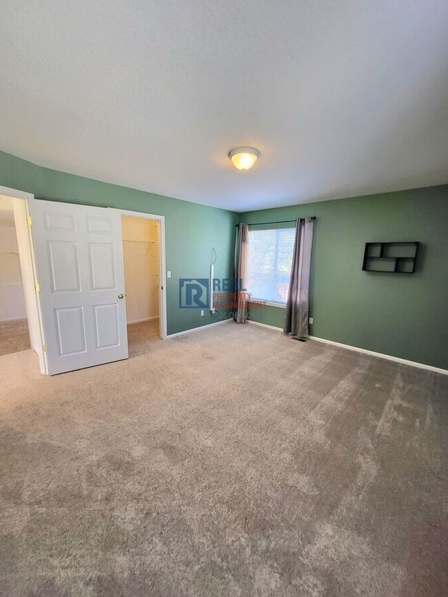 Building Photo - 4759 Waldenwood Dr