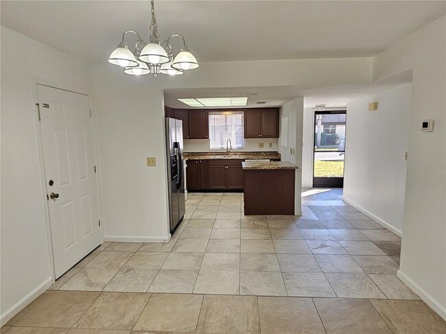 Building Photo - 499 Albee Farm Rd