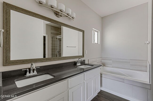 Building Photo - 7500 Porterhouse Ct