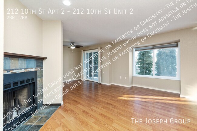 Building Photo - 212 10th St