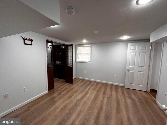 Building Photo - 112 Virginia Dr