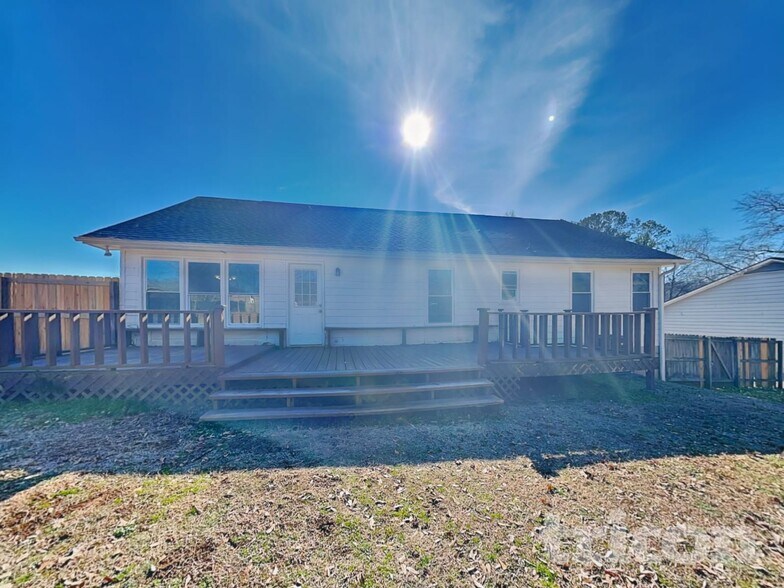 Building Photo - 119 Northridge Dr